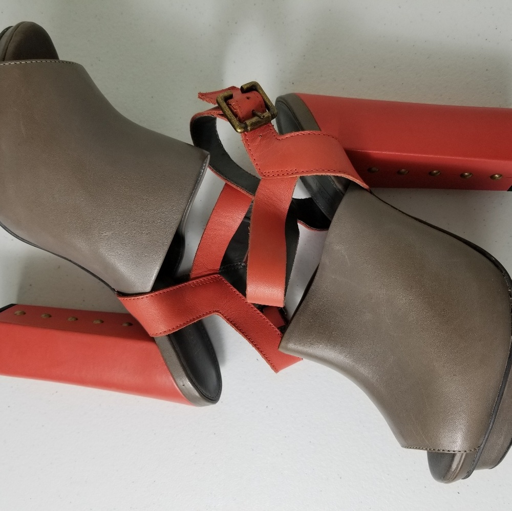 Topshop Leather Heel With Ankle Strap - Picture 2 of 8